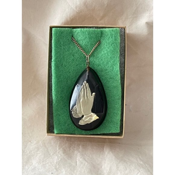 Vintage/Antique Epoxy Prayer Hands Black Teardrop Pendant Chain Necklace - Picture 12 of 12